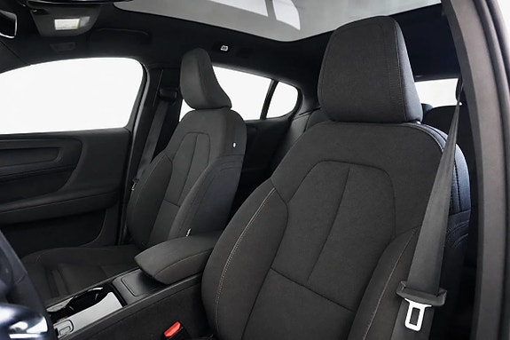 Volvo C40 12 of 23