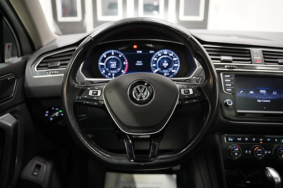 Volkswagen Tiguan 13 of 27