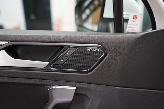 Volkswagen Tiguan 9 of 27