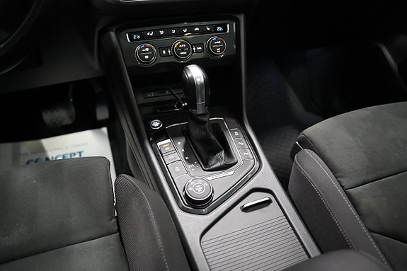 Volkswagen Tiguan 17 of 27