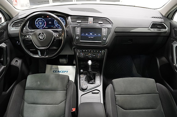 Volkswagen Tiguan 12 of 27