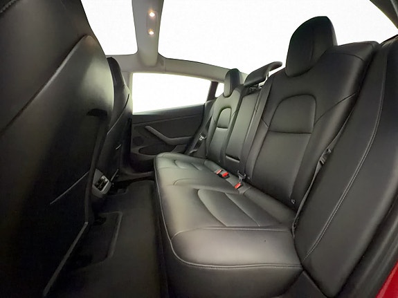 Tesla Model 3 30 of 30
