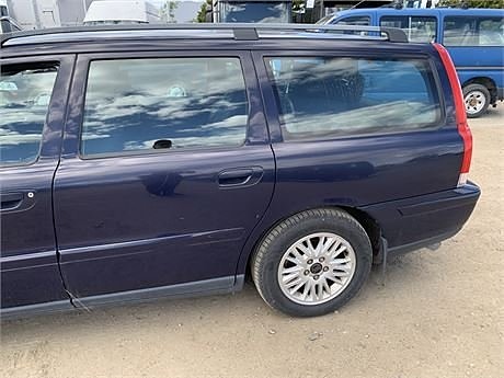Volvo V70 5 of 10
