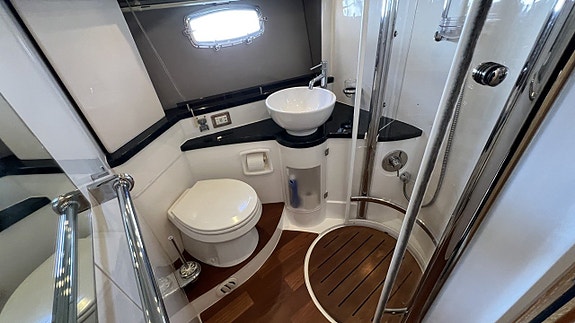 Fairline Targa 52 GT MK2 -2008 28 of 29