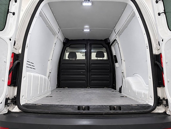 Volkswagen Caddy Maxi 8 of 8