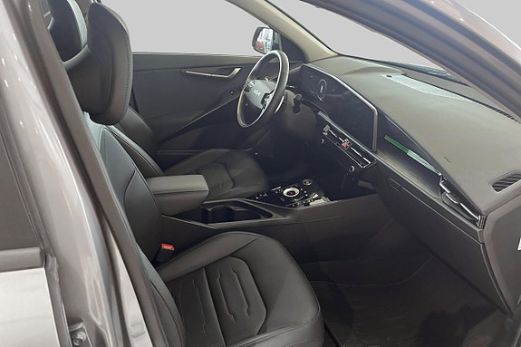 Kia Niro 8 of 17
