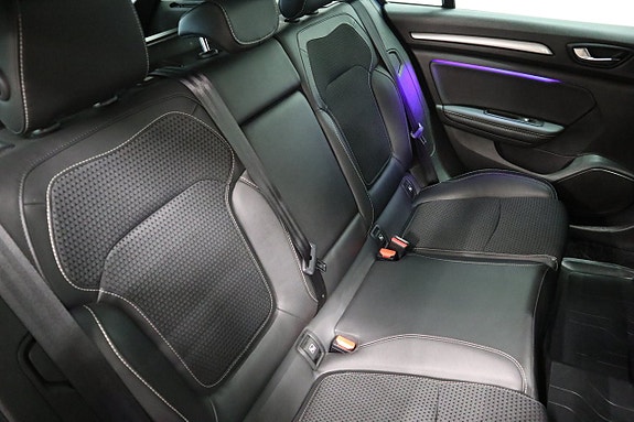Renault Megane 12 of 19
