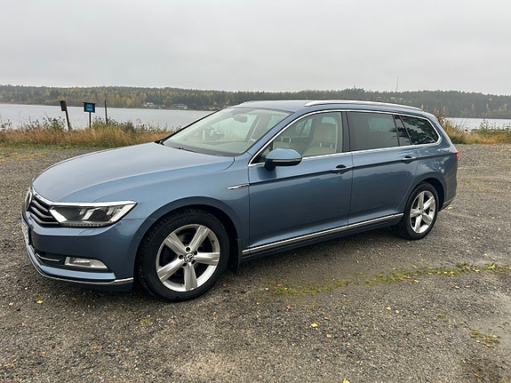 Volkswagen Passat 8 of 15