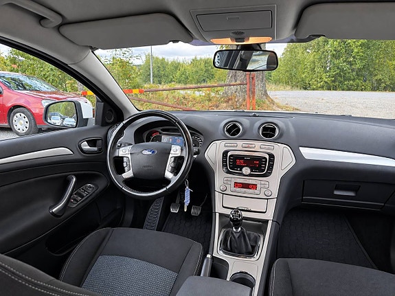 Ford Mondeo 9 of 20