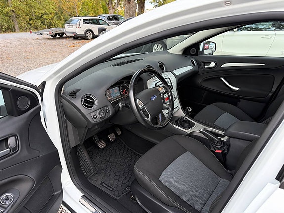 Ford Mondeo 11 of 20