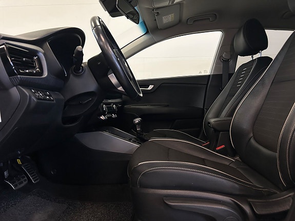 Kia Rio 16 of 21