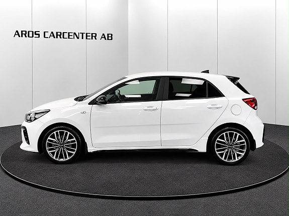 Kia Rio 2 of 21