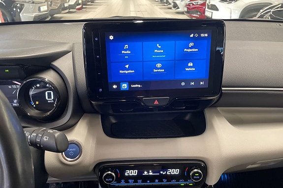 Toyota Yaris 15 of 21