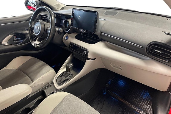 Toyota Yaris 7 of 21