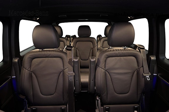 Mercedes-Benz V300 15 of 18