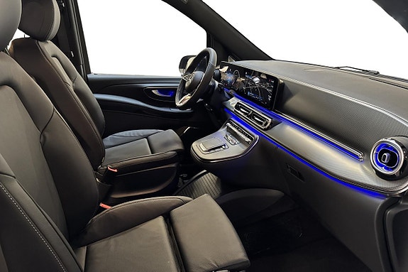 Mercedes-Benz V300 13 of 18