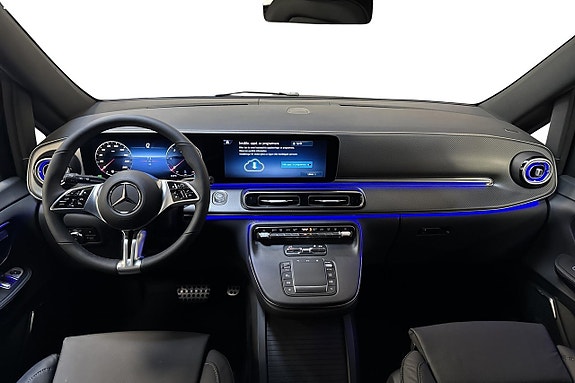 Mercedes-Benz V300 7 of 18