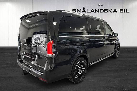 Mercedes-Benz V300 6 of 18