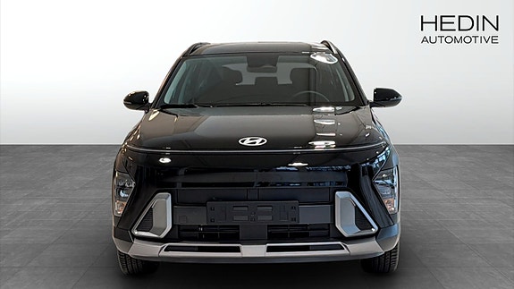 Hyundai Kona 8 of 12