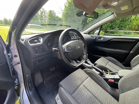Citroen C4 6 of 7
