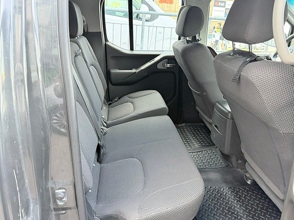 Nissan Navara 8 of 11
