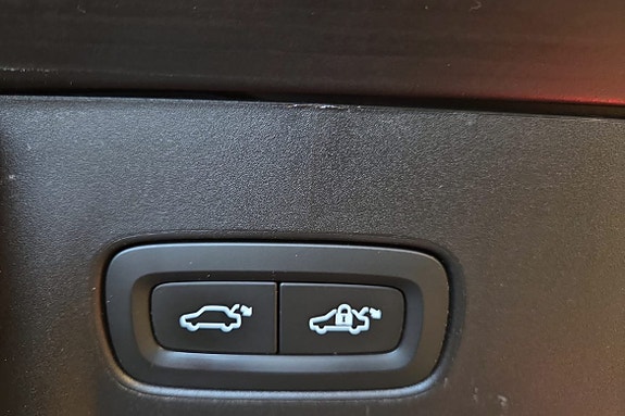 Volvo V90 Cross Country 11 of 13