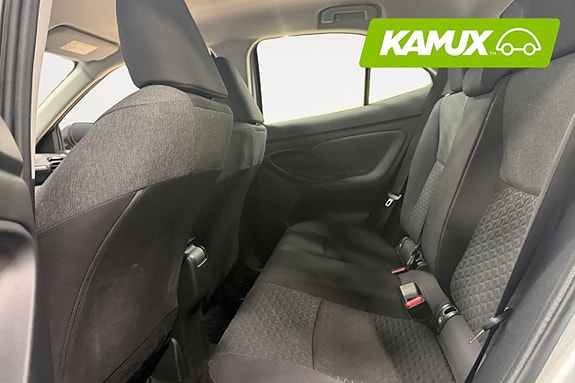 Toyota Yaris Cross 14 of 21