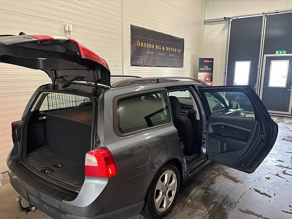 Volvo V70 6 of 7