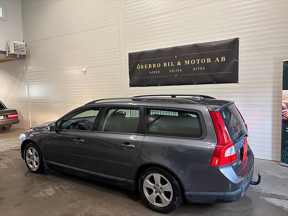 Volvo V70 4 of 7