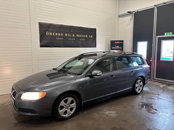 Volvo V70 3 of 7