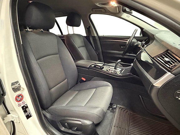 BMW 520d 12 of 30