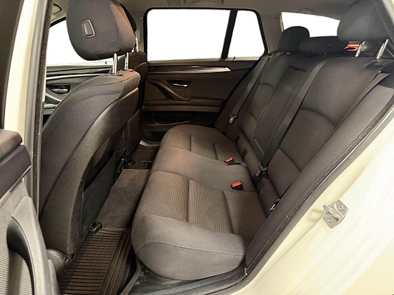 BMW 520d 13 of 30