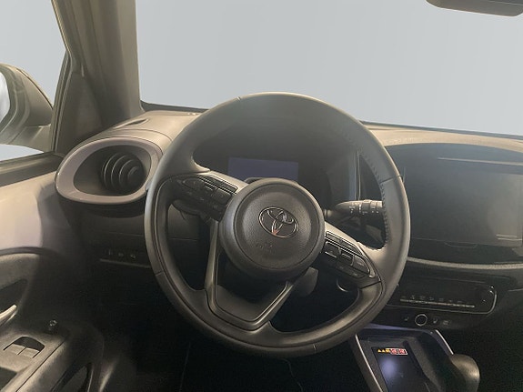 Toyota Aygo X 9 of 16