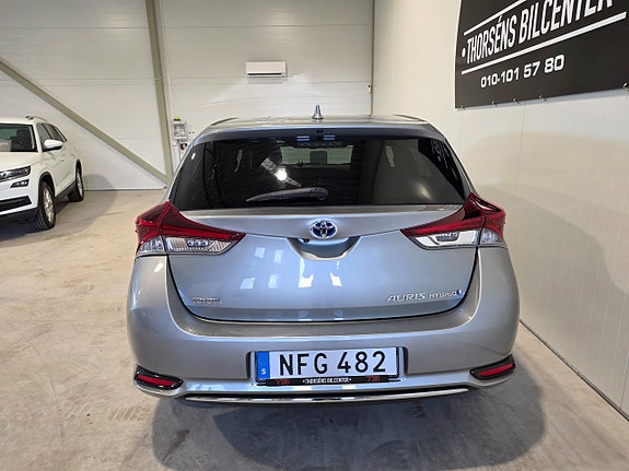 Toyota Auris 11 of 22