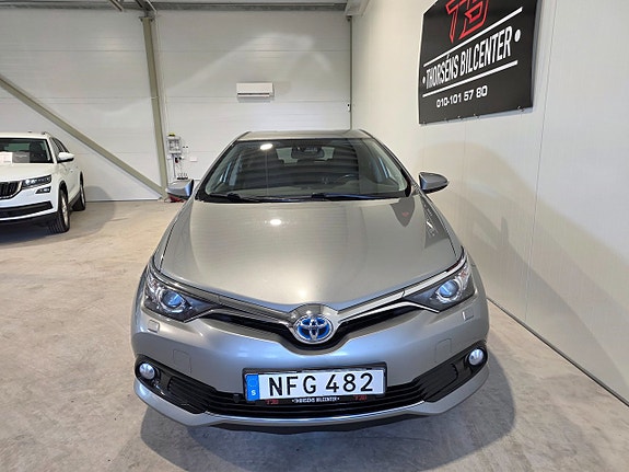 Toyota Auris 18 of 22