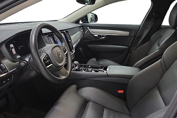 Volvo V90 14 of 22