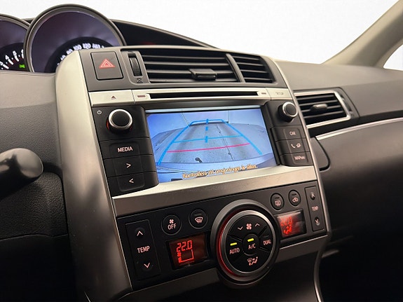 Toyota Verso 22 of 30
