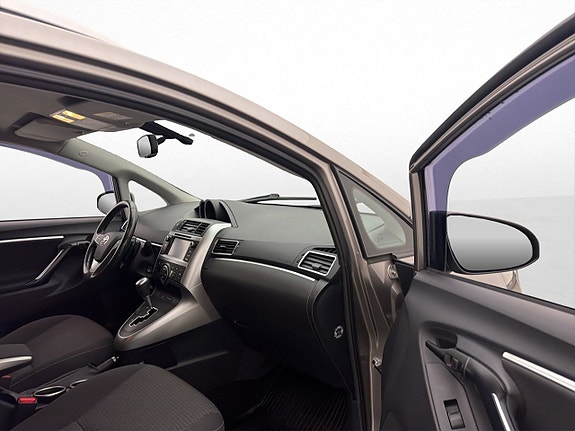 Toyota Verso 16 of 30