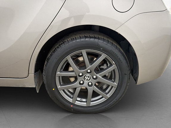 Toyota Verso 29 of 30