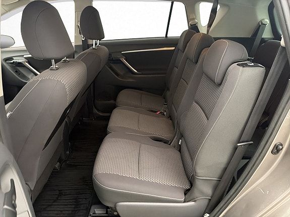 Toyota Verso 17 of 30