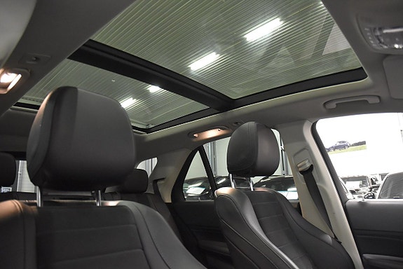 Mercedes-Benz GLE350 de 14 of 28