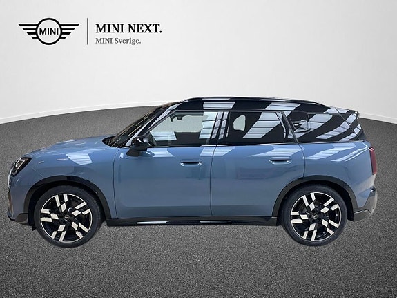 MINI Countryman SE 2 of 15