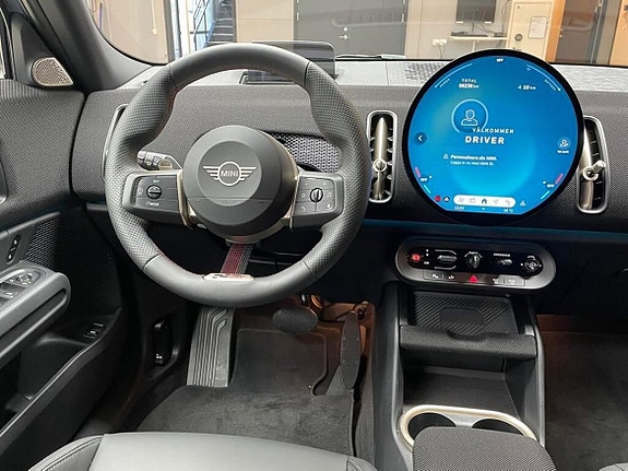 MINI Countryman SE 8 of 15