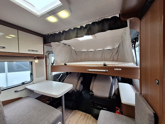 LMC Explorer Sportline I 675 G Långbädd, Alde, Solcell 11 of 21