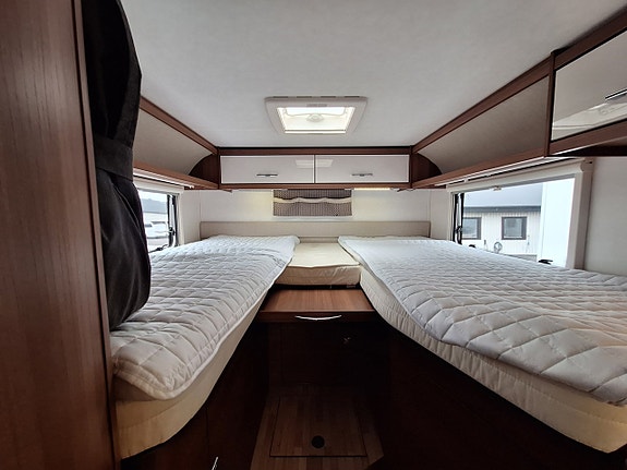 LMC Explorer Sportline I 675 G Långbädd, Alde, Solcell 15 of 21