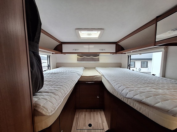 LMC Explorer Sportline I 675 G Långbädd, Alde, Solcell 14 of 21