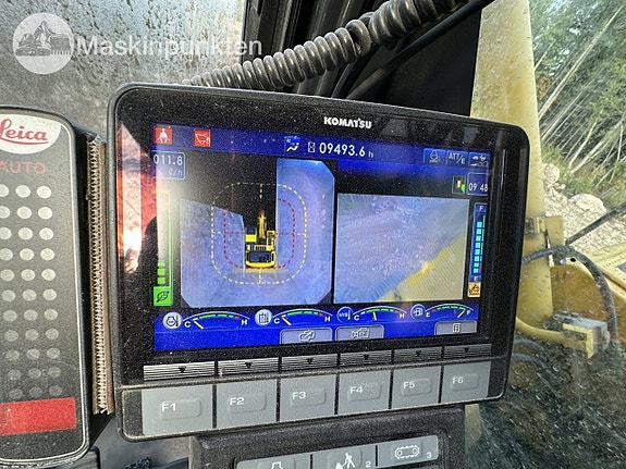 Komatsu HB365LC-3 Hybrid Bandgrävare 18 of 27