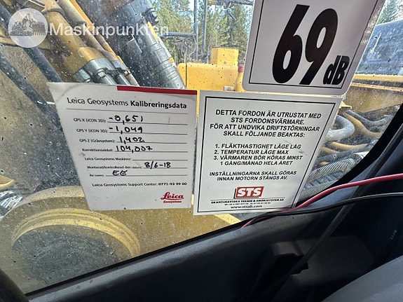 Komatsu HB365LC-3 Hybrid Bandgrävare 20 of 27