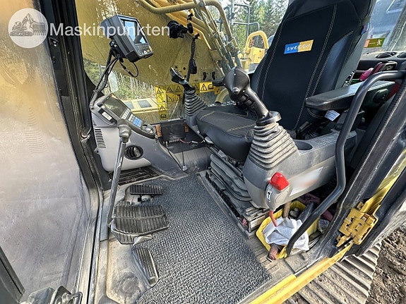 Komatsu HB365LC-3 Hybrid Bandgrävare 10 of 27