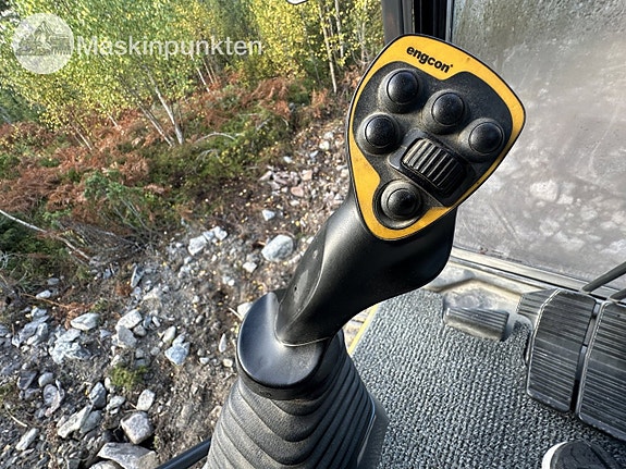 Komatsu HB365LC-3 Hybrid Bandgrävare 16 of 27